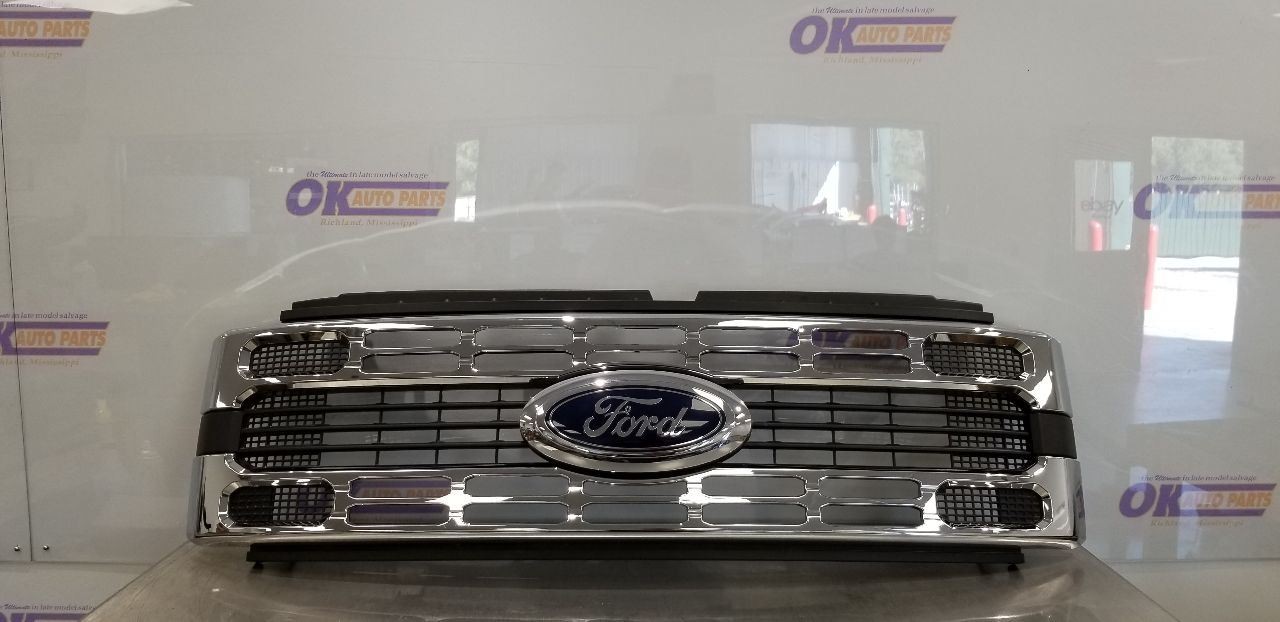 24 FORD F250 SUPER DUTY XLT GRILLE ASSEMBLY CHROME