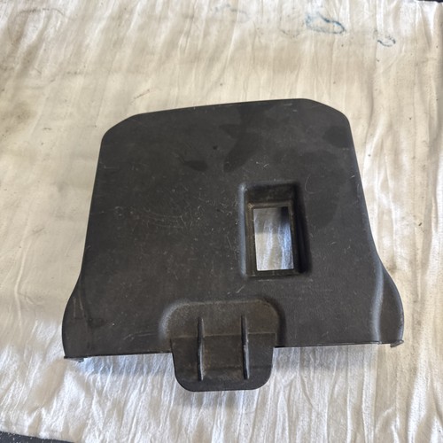 Battery box tray cover