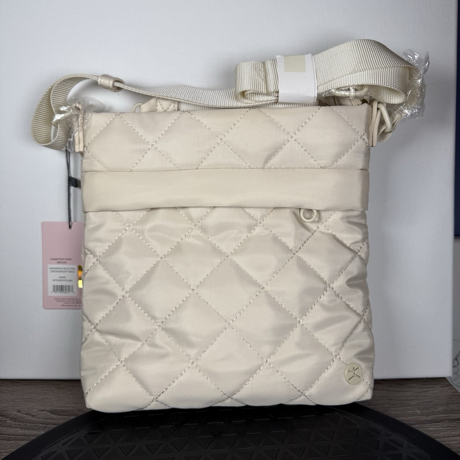 Danskin Quilted Crossbody Bag Purse Ivory/Off White Sporty Travel Athleisure