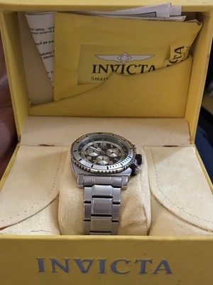 INVICTA MEN'S STAINLESS STEEL WATER RESISTANT WATCH MODEL 0616 