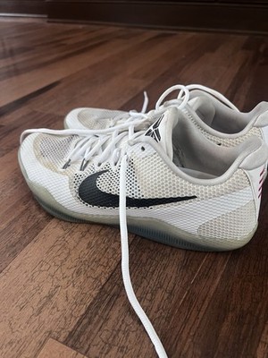 Nike Kobe 11 EM Fundamental Low 9.5 White/Black (Read Description)