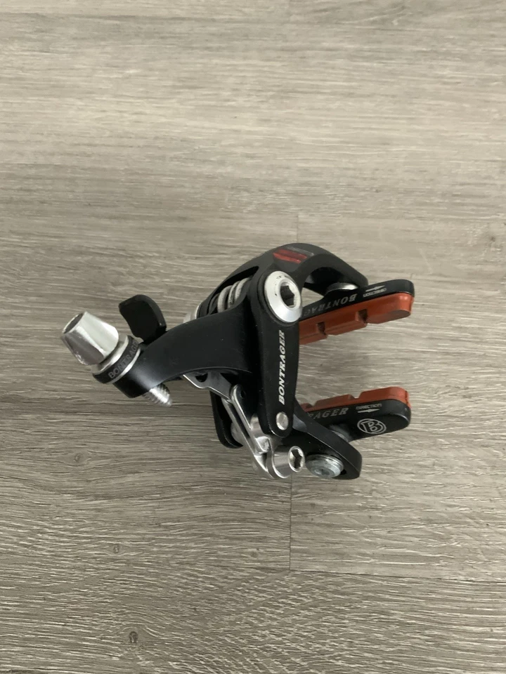 PINZA DE FRENO DELANTERA BONTRAGER LÍMITE DE VELOCIDAD EMPOTRADA 39-49 MM ALCANCE 140 GRAMOS Foto 3 de 4