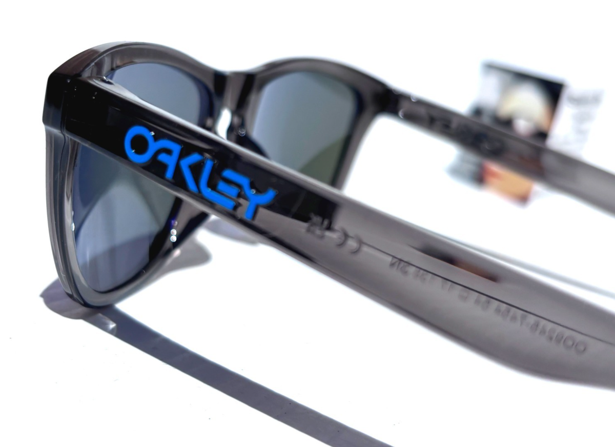 Oakley Frogskins Grey Smoke POLARIZED Galaxy Blue Mirror Lens