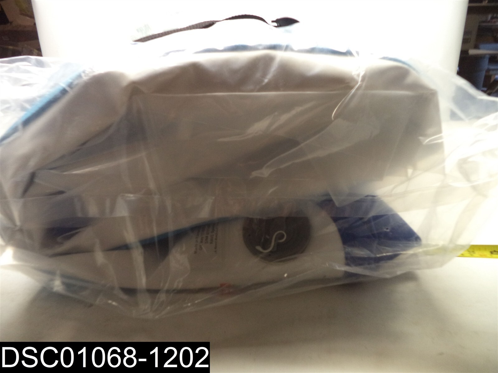 17-02737-1 Rave Sports Aqua Poise Pool & Yoga Mat