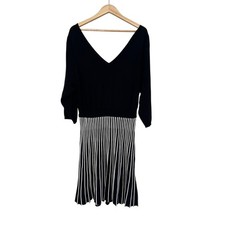 Torrid Black White V-Neck Striped 3/4 Sleeve A-Line Mini Dress Womens Size 3