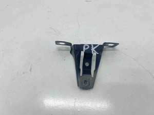 BMW 3 F30, F80 Kotflügelhalter vorne links 2.99 Diesel 2013 31893765