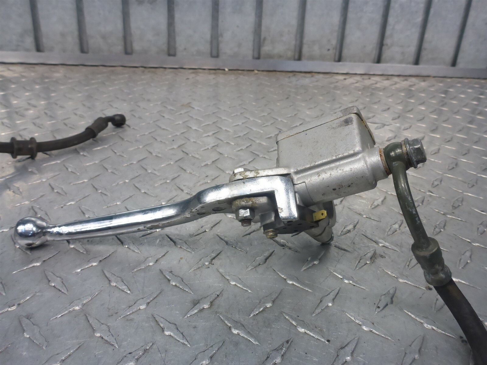 04 Vento Triton R4 R4 50 Front Brake Master Cylinder eBay