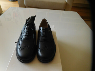 Halbschuhe für Mädchen von Armani in Größe 30 neu wunderschön