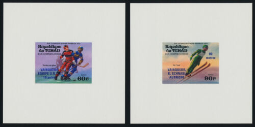 Chad 311-2, C178-9 Deluxe Sheets MNH Winter Olympics, Ice Hockey, Bobsled - Afbeelding 1 van 2