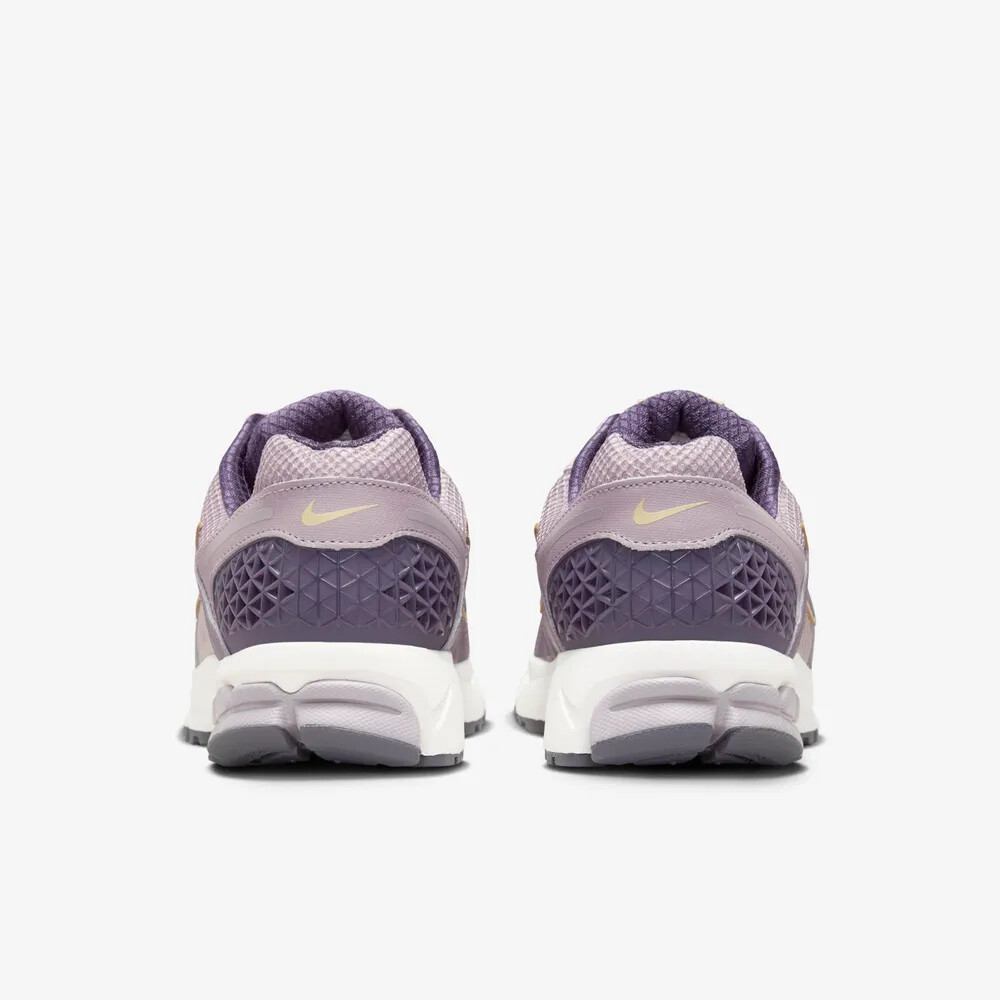 New Nike Zoom Vomero 5 Shoes - Platinum Violet (HQ3643-019) | eBay