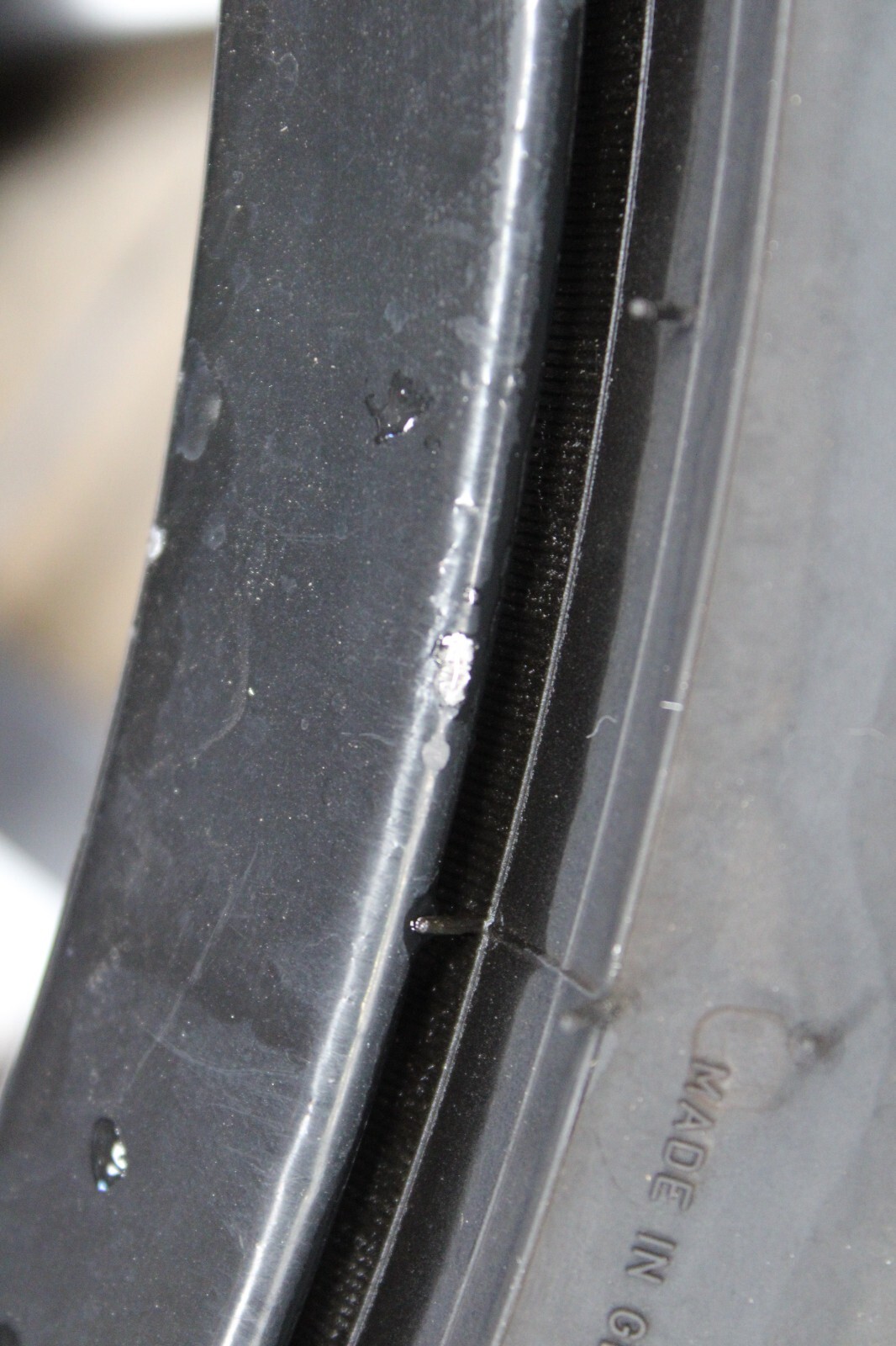 McLaren MP4-12C, Rear Wheel, Black, Light Rash, 11X20, Used