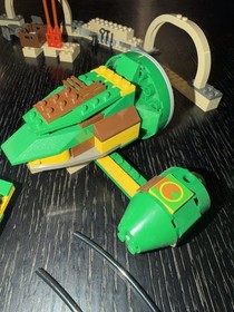 LEGO Star Wars: Watto's Junkyard (7186) Complete With Minifigures, Manual