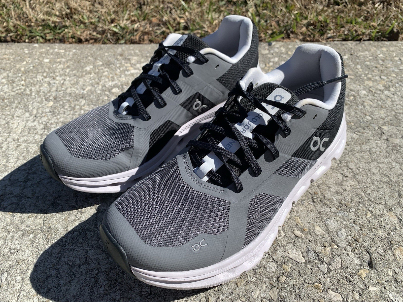 Size 7.5 - On Cloud Cloudrunner Eclipse Black Run… - image 5