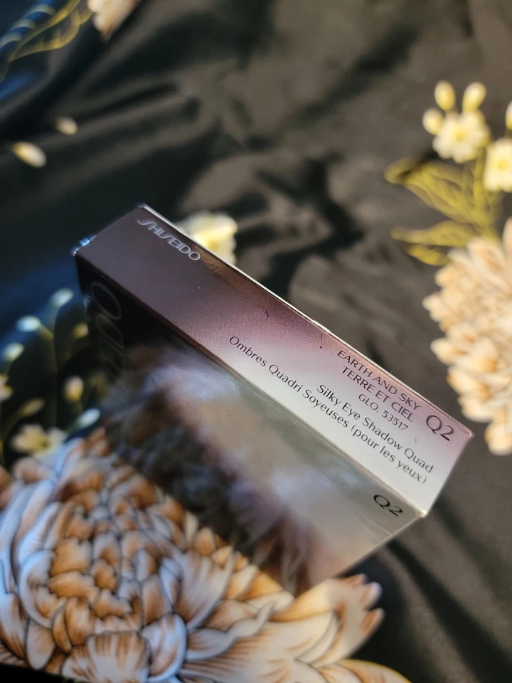Shiseido Silky Eye Shadow Quad, EARTH AND SKY Q2, GLO. 53517, .08oz. - Image 2 of 4
