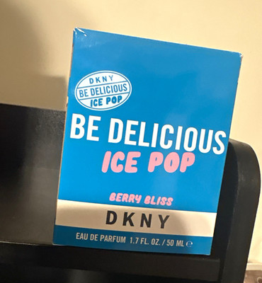 DKNY Be Delicious Ice Pop Berry Bliss Eau de Parfum Spray 1.7 fl oz / 50 mL