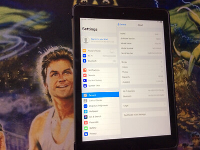 Apple iPad Air MD785B/B Wi-Fi 16GB Space Grey tablet tested works