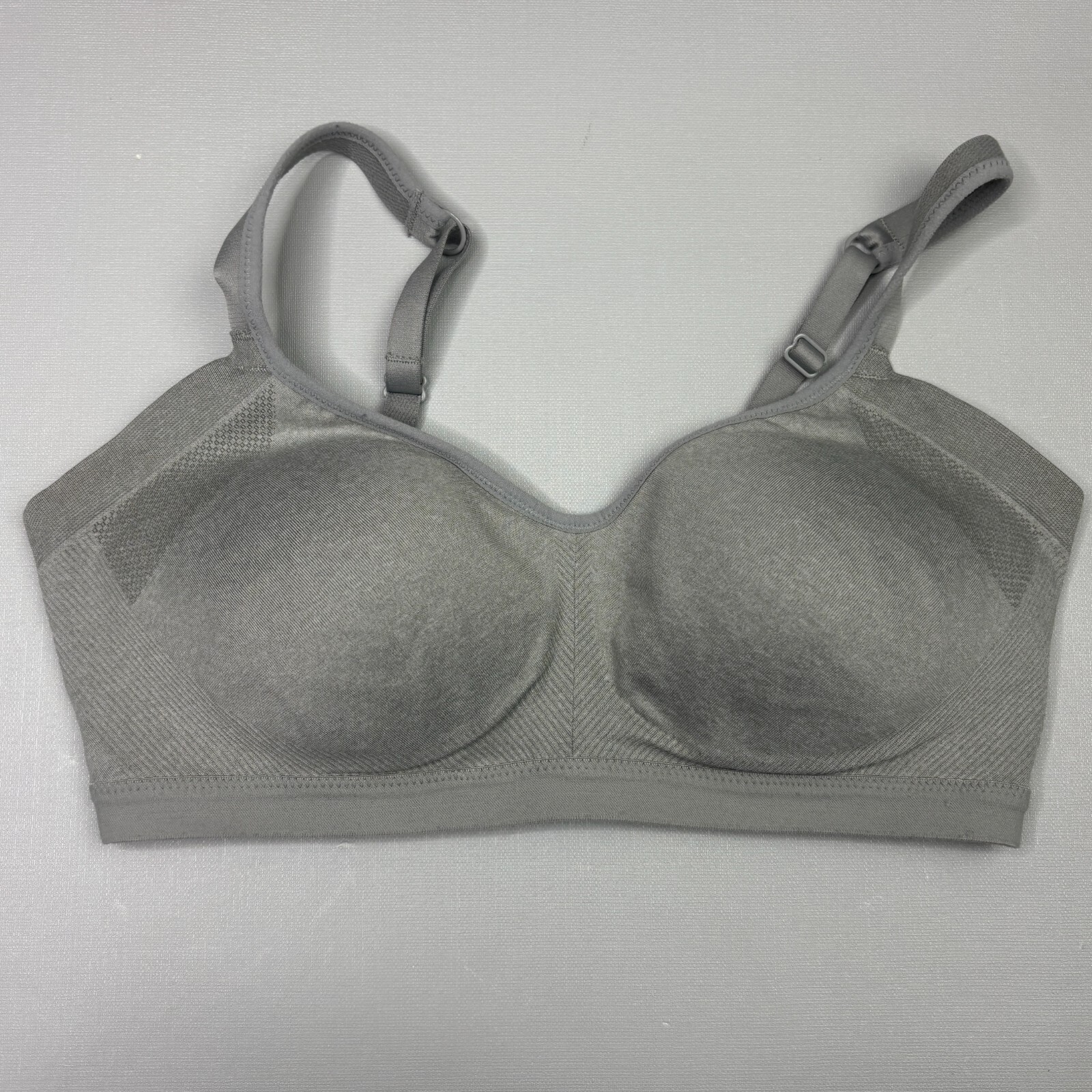 Warners Bralette Bra Medium Wireless Lightly Line… - image 1