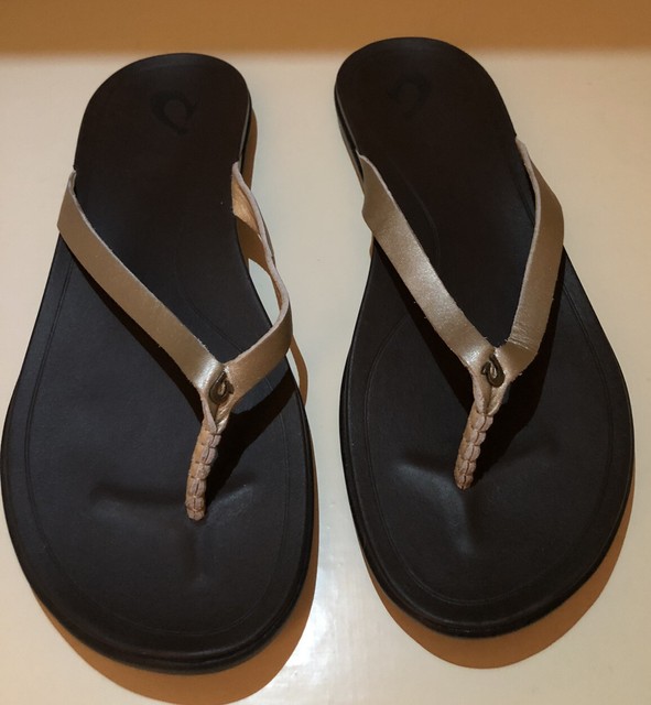 OluKai Kumu Leather Flip Flop Sandals for Women | Orthotic Shop