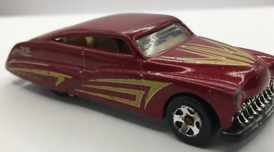 Mattel Hot Wheels V2582 Die-Cast Car Red with Gold Purple