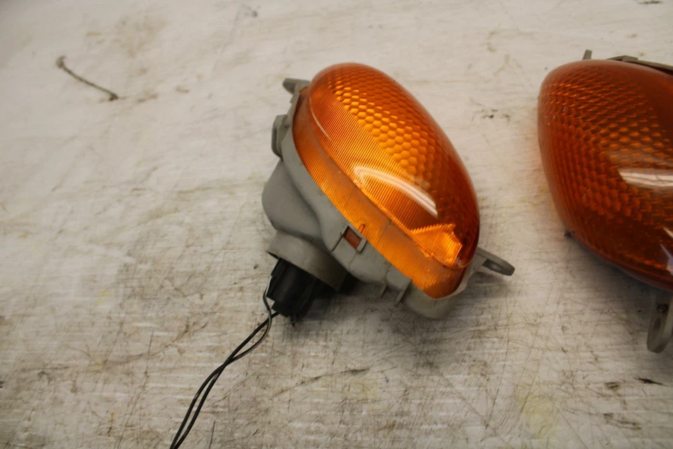 00-07 SUZUKI HAYABUSA INTERMITENTES DELANTEROS IZQUIERDO DERECHO LUCES INDICADORES BB281 Foto 2 de 4