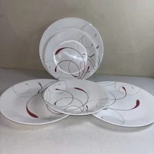 Corelle SPLENDOR  Dinner Plates (3) & Lunch Plates (2) Set Of 5 Red Swirl