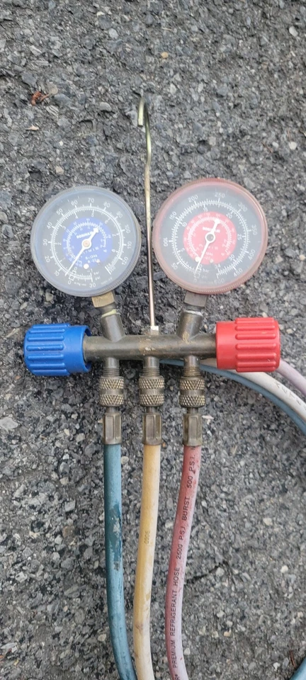 Juego de manómetros Robinair, manguera de 3 pies, 2 válvulas 40153 Robinair 40153 637335004443 Foto 2 de 4