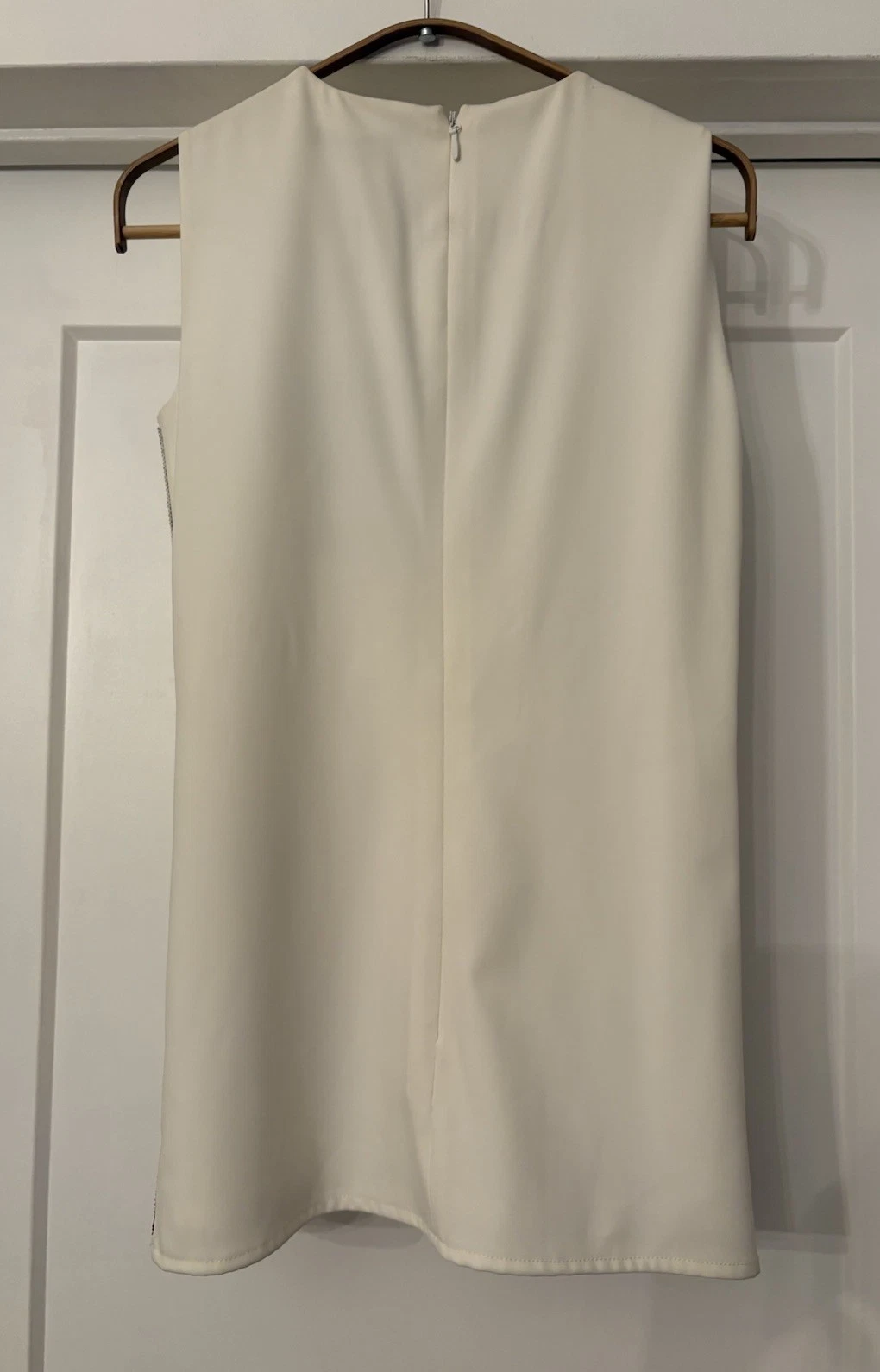 OFF WHITE Mini abito nuovo con etichette BCBG Max Azria onice perline laterali bianco sporco taglia XS *LEGGI*