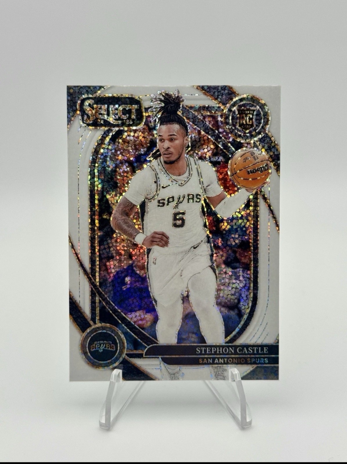 2024-25 Panini Select - Courtside Stephon Castle #292 White Sparkle Prizm (RC)