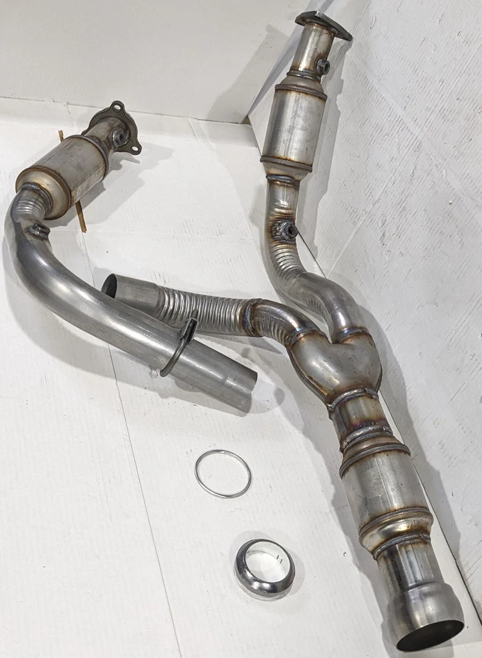 2015 2016 2017 2018 2019 2020 Cadillac Escalade ESV V8 6.2L catalytic converter - Image 2 of 4