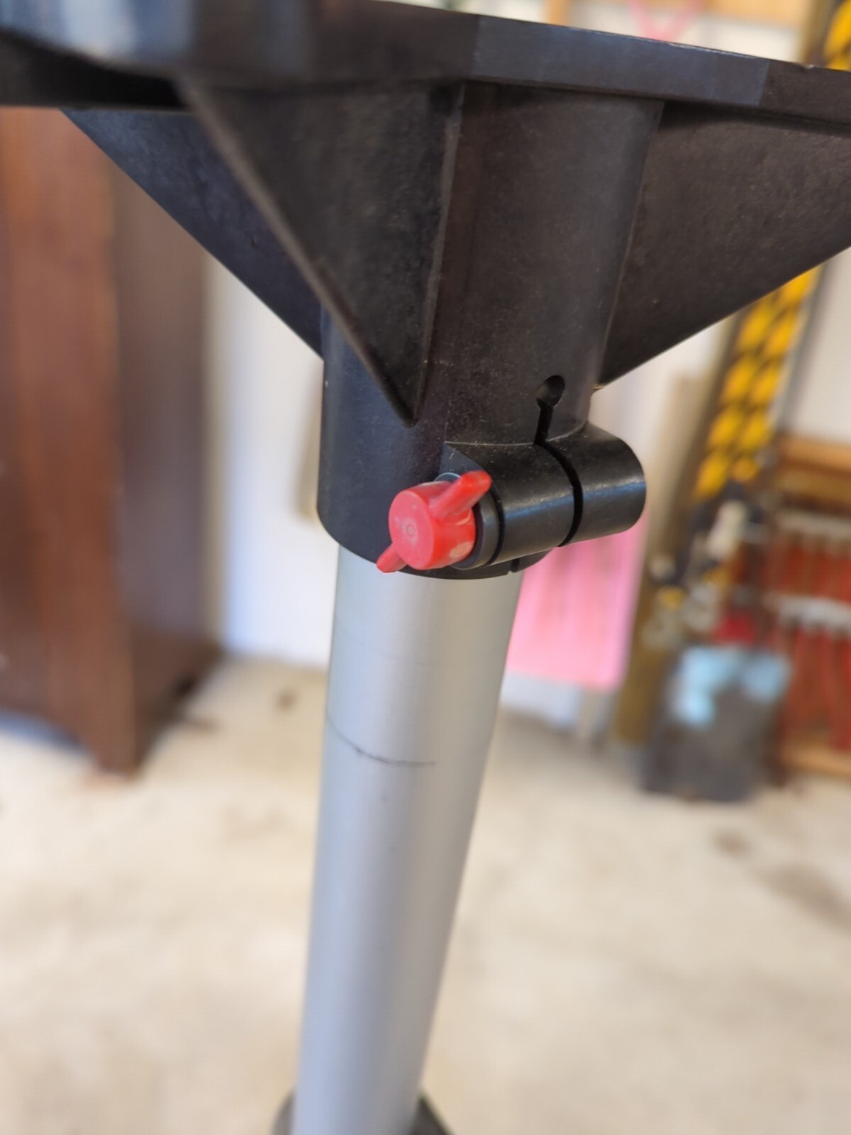 Ultimate Support Light-Weight Aluminum Tripod Speaker Stand