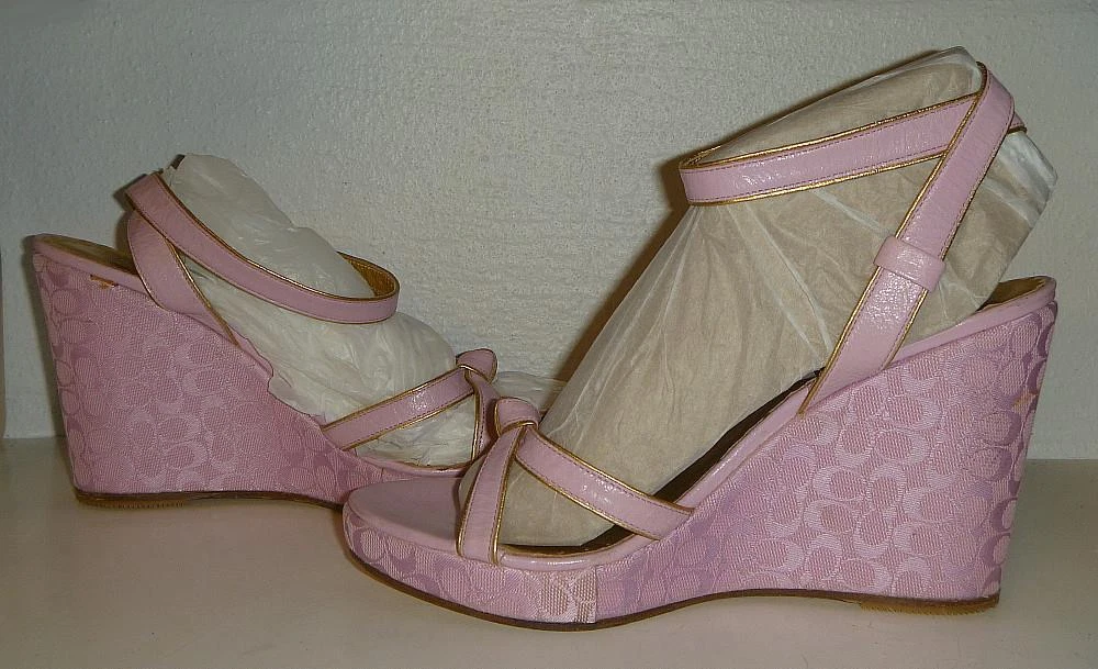 Blush shop wedge heels
