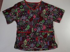 WOMAN'S UA SCRUBS SIZE S V-NECK TWO POCKET CHRISTMAS THEME COLORS