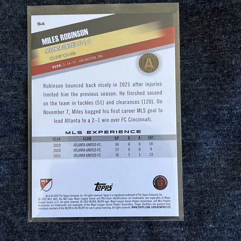 Miles Robinson 2022 Topps MLS Icy Foil Parallel #54 Atlanta United FC - Image 2 of 2