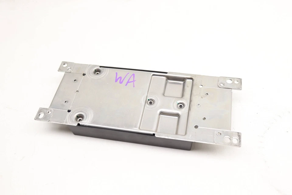 2013-2015 BMW 650I GRAN COUPE - Telematics Control Module 6820933 - Image 4 of 4