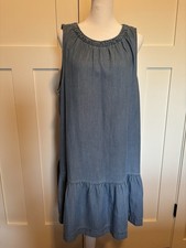 Loft Women's Blue Chambray Sleeveless Dress Size Large Ruffle Bottom Keyhole