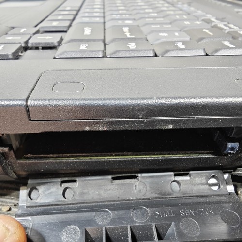 Panasonic CF-52 Toughbook - Not Working, No Accessories - Picture 11 of 24