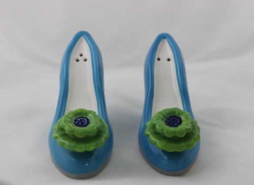 Grasslands Road Blue High Heel Shoe Salt and Pepper Shakers - Picture 3 of 6