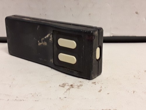 Linear 3 button Garage Door & gate remote opener - Picture 2 of 2