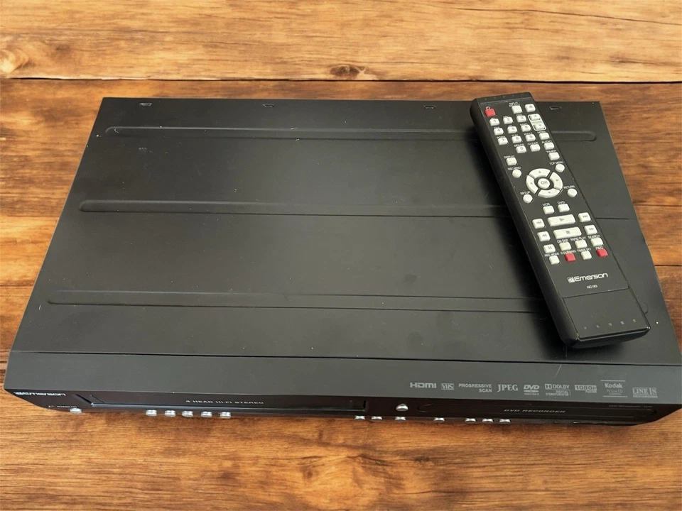 Recording DVD Recorder VCR ZV427EM5 Transfer 2 Way Dubbing burner vhs Emerson - Image 2 of 4