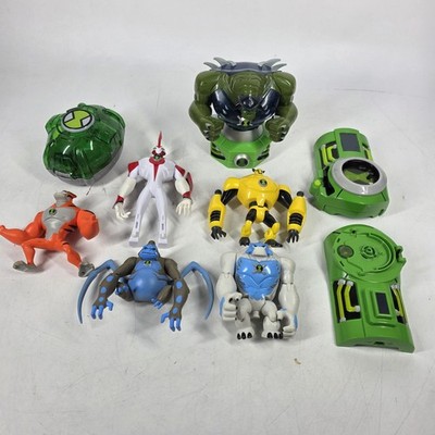 Ben 10 Ultimate Alien Figure & Accessory Lot - Ultimatrix Way Big Humungosaur