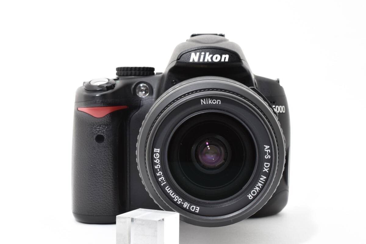 Near Mint / 7202 shots!] Nikon D5000 w AF-S DX NIKKOR 18-55mm From