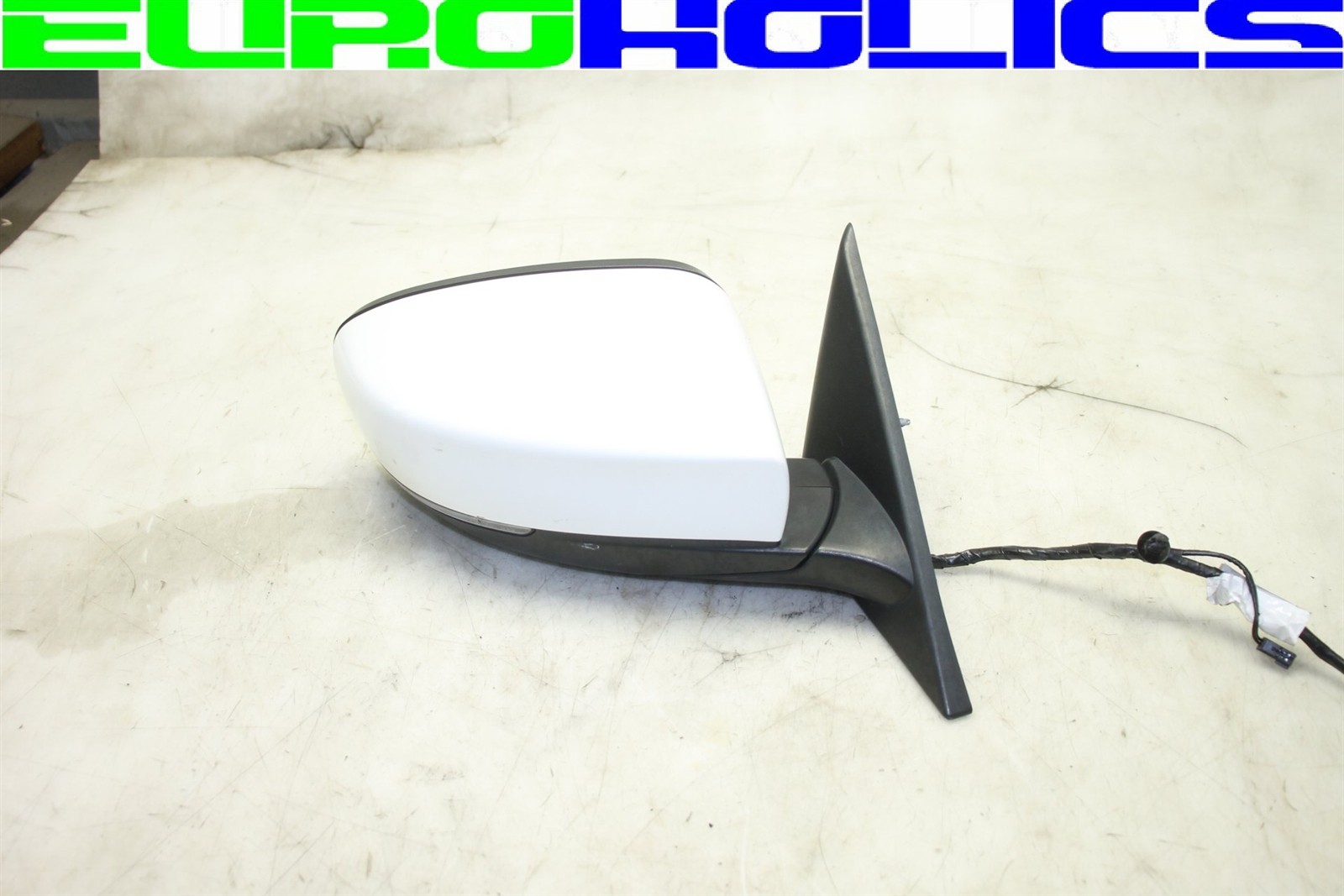 OEM Maserati M157 Ghibli 14-17 Right Passenger Power Folding Door Mirror WHITE