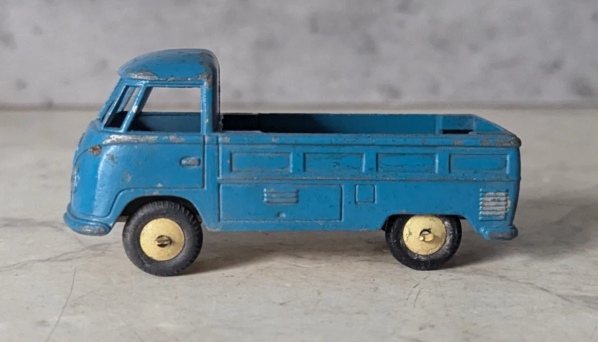 Budgie / #238 Scammell Scarab semi REA Express