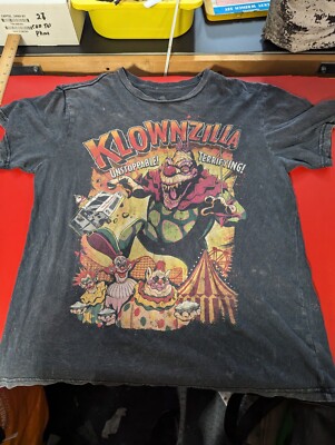 Universal Halloween Horror Nights KLOWNZILLA Killer klowns outer space S t-shirt