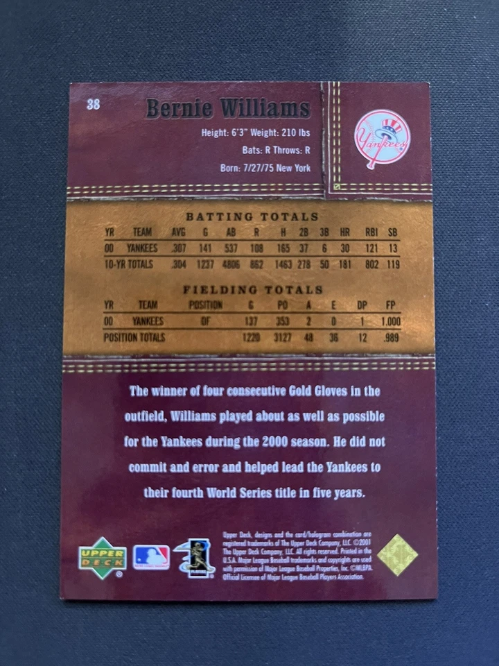 2001 Upper Deck Bernie Williams Gold Glove New York Yankees #38 Baseball Winner - Image 2 of 2