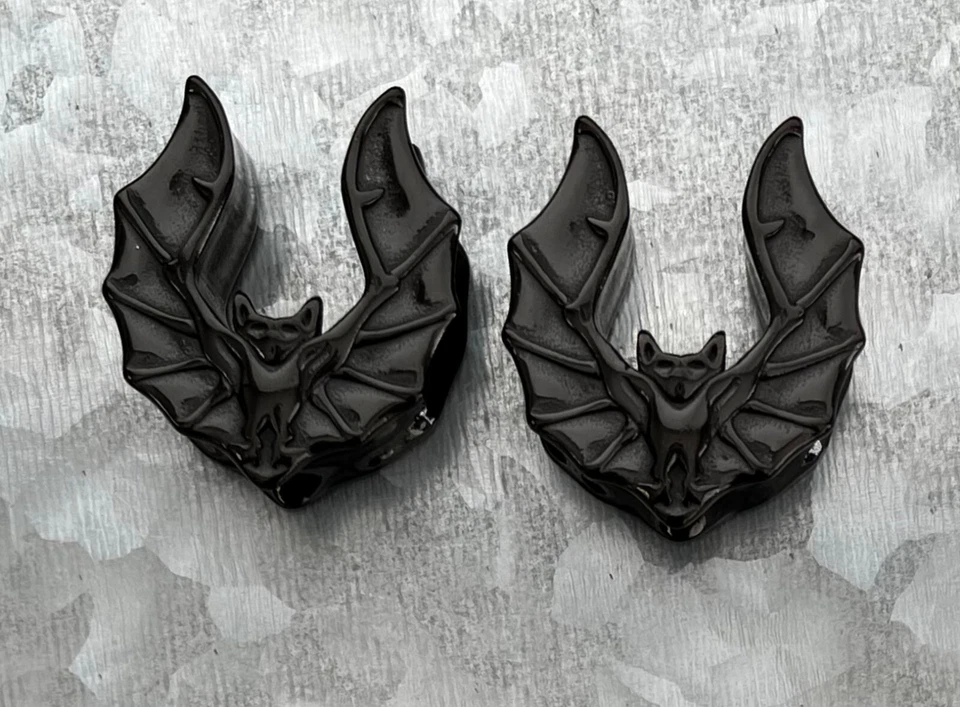 PAR Esparcidor de oreja de silla de murciélago Acero quirúrgico Túneles Tapones Espeluznantes Medidores góticos Foto 2 de 4