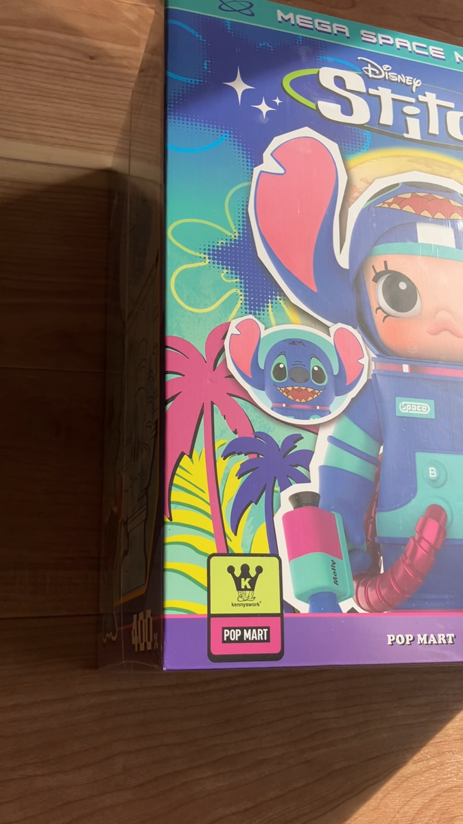 POP MART MEGA Collection 400% SPACE MOLLY Stitch H326mm POP MART MEGA Collection 400% SPACE MOLLY Stitch H326mm