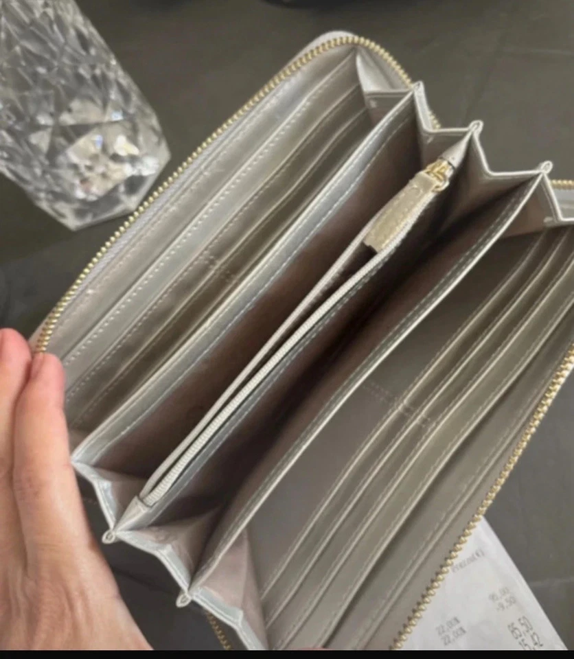 portafoglio guess donna - Immagine 2 di 4