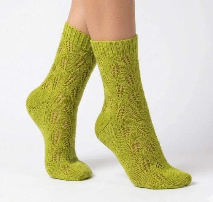 Womens socks size 7-9 Handmade wool socks Hand knit socks Green socks
Opens in a new window or tab