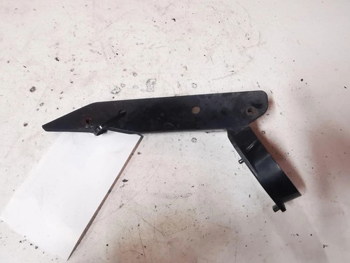 BMW 3 E90 Rechte Scheinwerferhalter 7058448 2.00 Diesel 2009 28687419